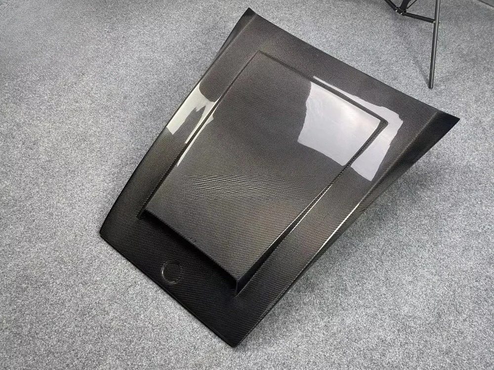 Auto Accessories Carbon Fiber Front Engine Hood Vent Cover for  G-Class W463 G500 G550 G55 G63 Car Hood